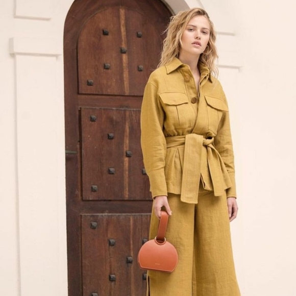 Massimo Dutti | Safari-styled Jacket with Belt - Picture 1 of 16